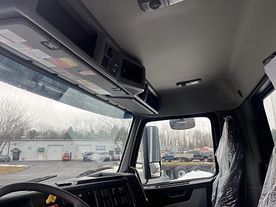 2026 Volvo VHD84F300