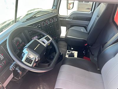 2027 Mack GRANITE 64FR