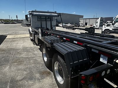 2026 Volvo VHD64B300