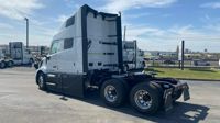 2025 Volvo VNL64T660