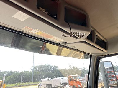 2021 Volvo VHD