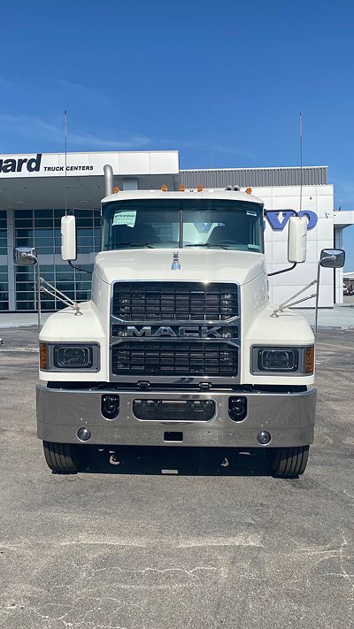 2026 Mack PINNACLE 64T