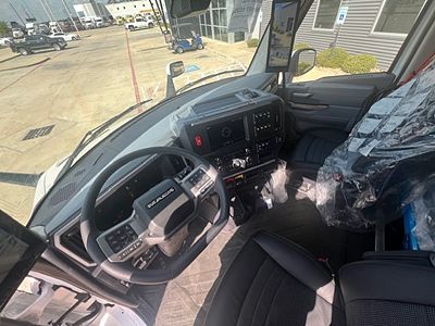 2027 Mack ANTHEM 64T