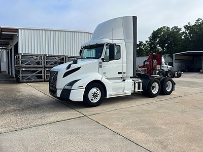 2020 Volvo VNL
