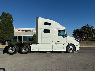 2023 Volvo VNL64T760