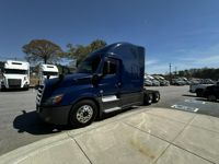 2020 Freightliner CASCADIA 126
