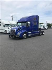 2021 Volvo VNL64T860