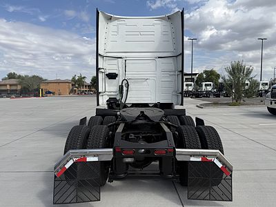 2024 Volvo VNL64T860