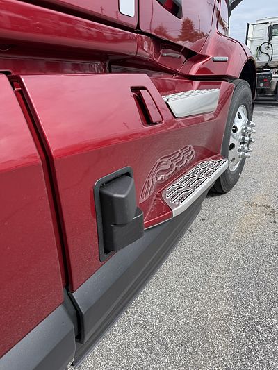 2027 Volvo VNL64T860