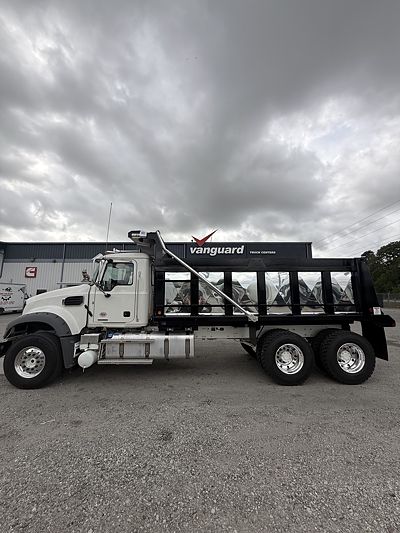 2026 Mack GRANITE 64FR