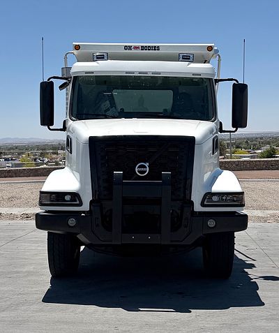 2026 Volvo VHD64B300