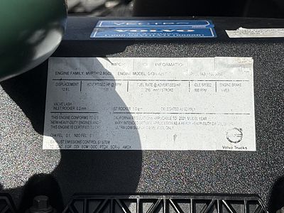 2022 Volvo VNL64T760