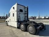 2023 Freightliner CASCADIA 126