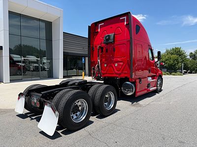 2023 Freightliner CASCADIA 126