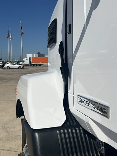 2026 Mack MD642