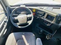 2021 Volvo VNL64T760