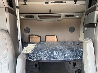 2023 Volvo VNL64T860
