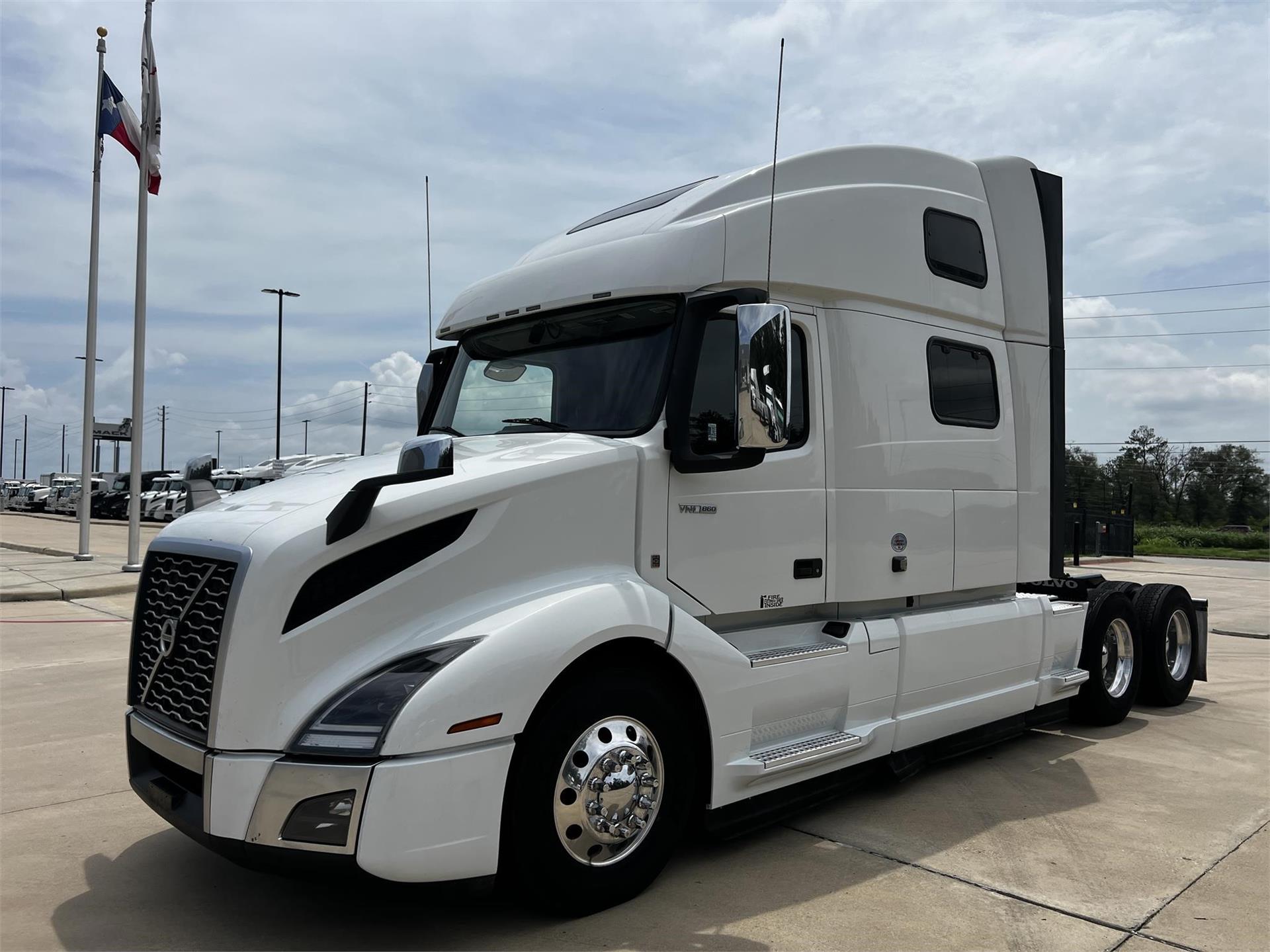 2022 Volvo VNL64T860