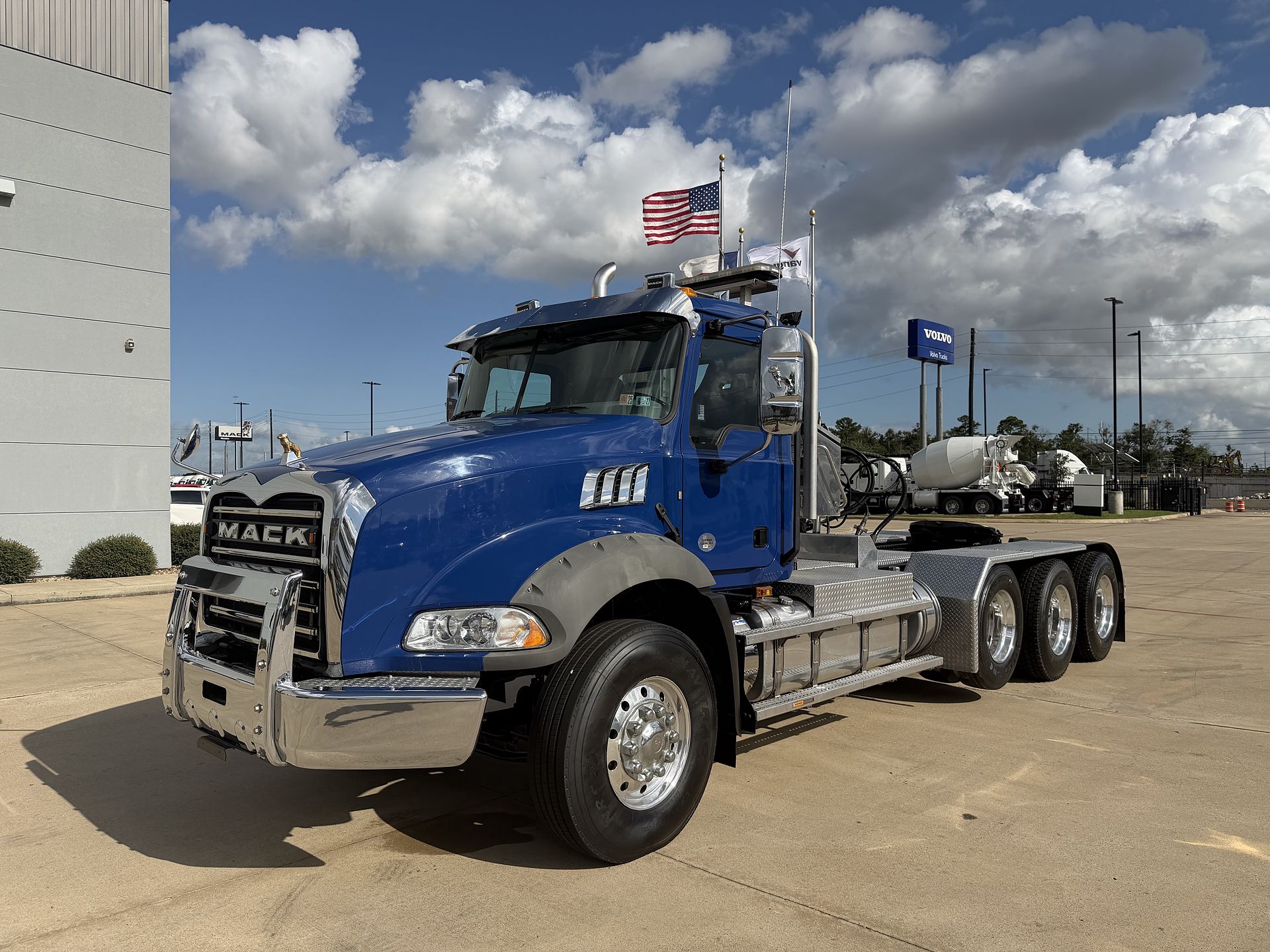2021 Mack GRANITE 64BT