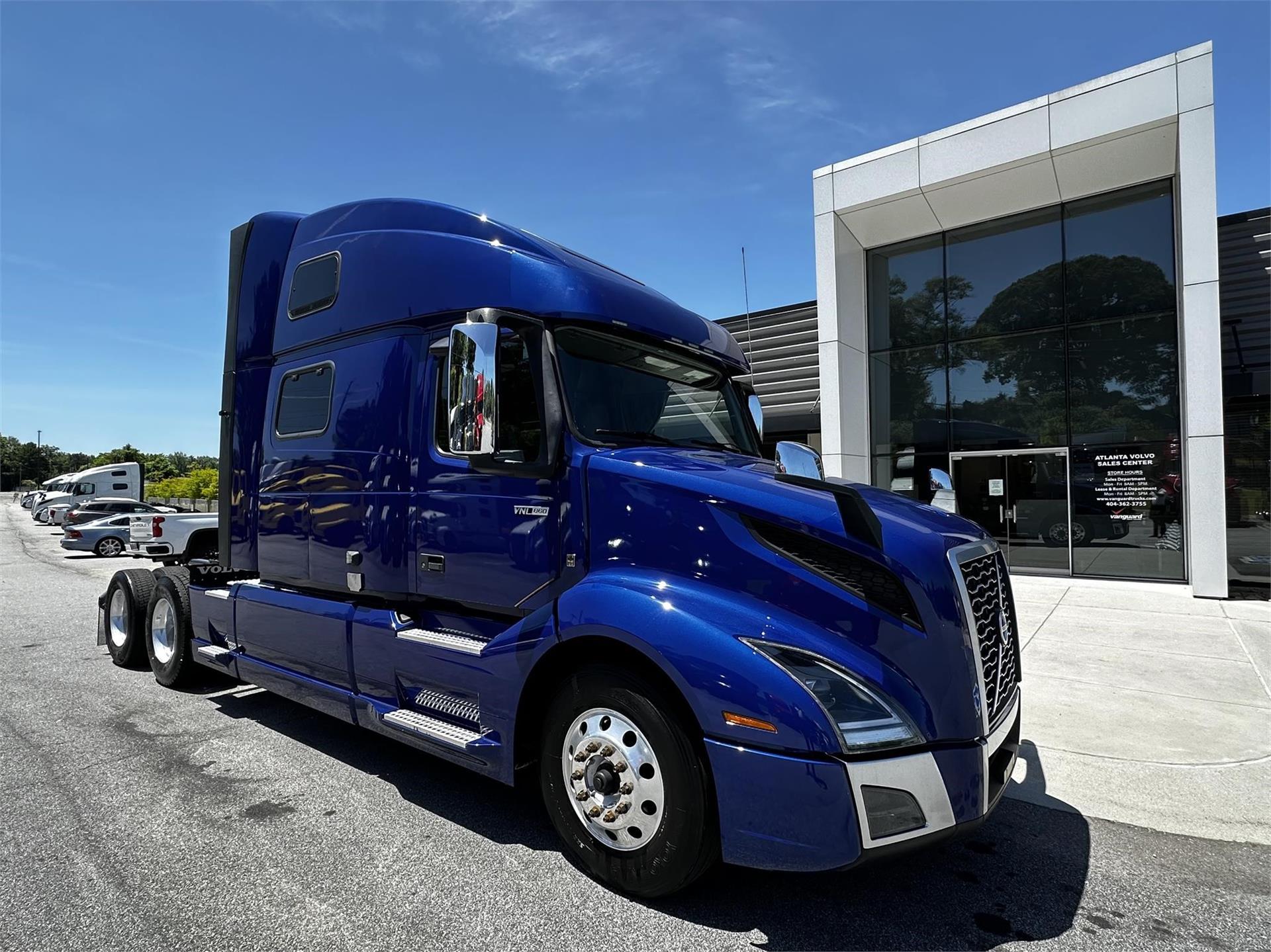 2022 Volvo VNL64T860