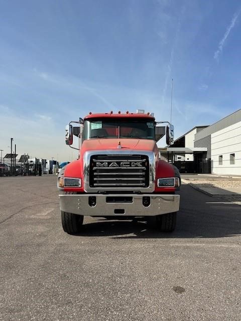 2025 Mack GRANITE 64FR