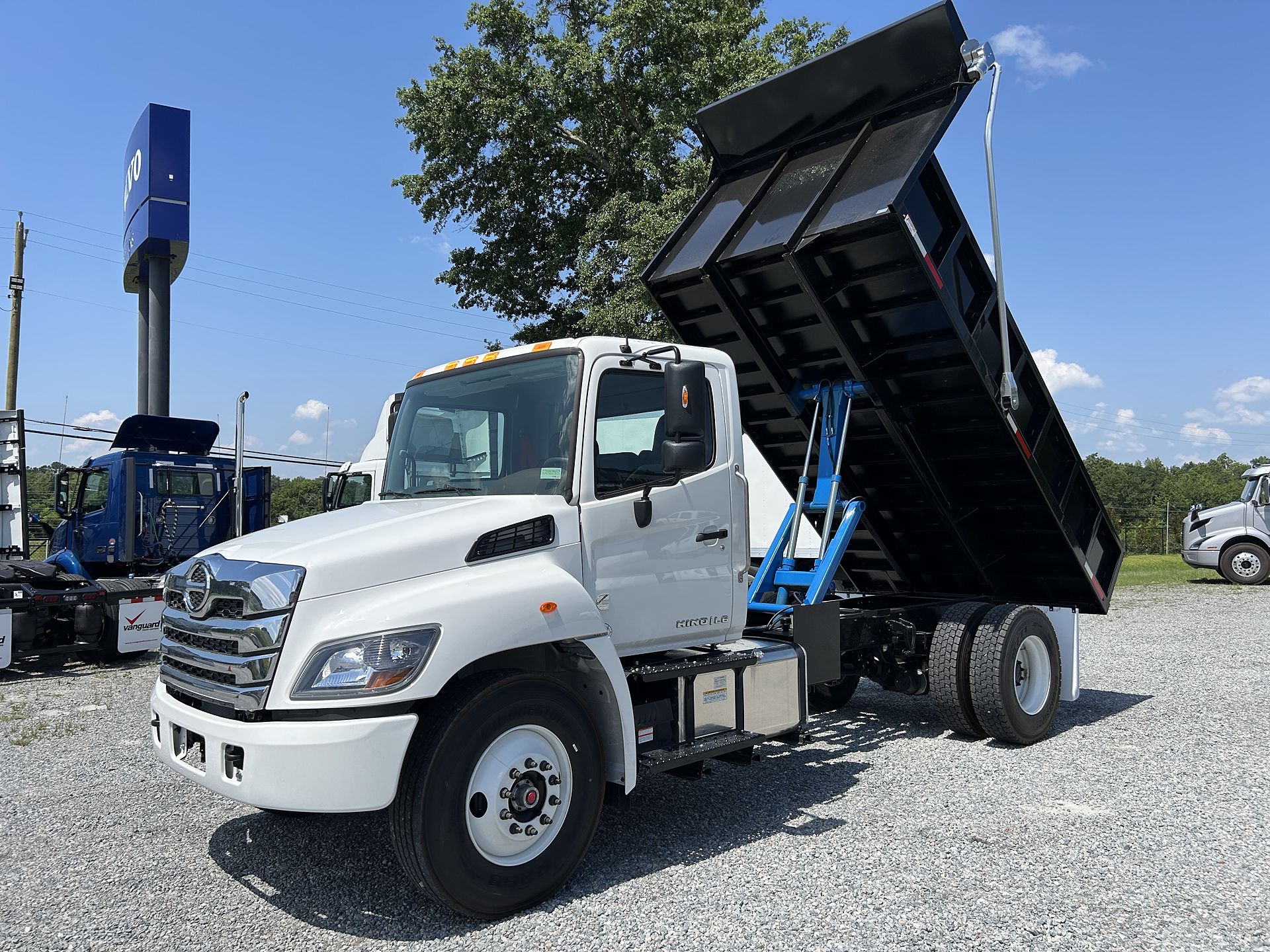 2026 Hino L7