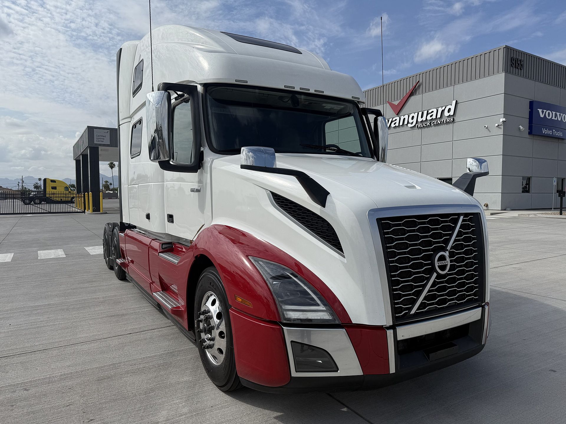 2024 Volvo VNL64T860