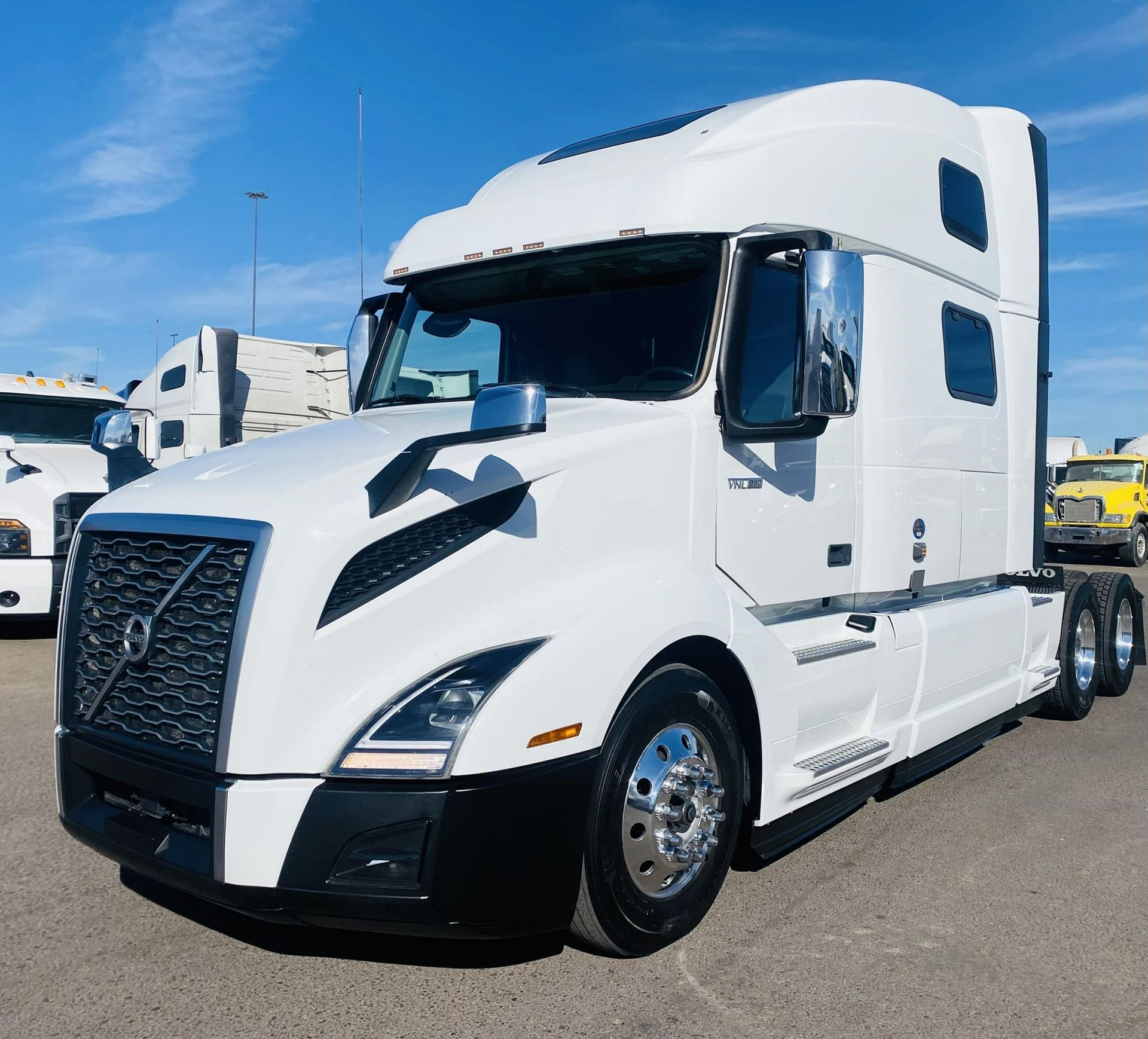 2023 Volvo VNL64T860