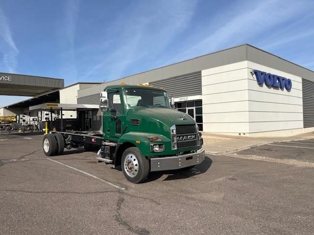 2025 Mack MD6