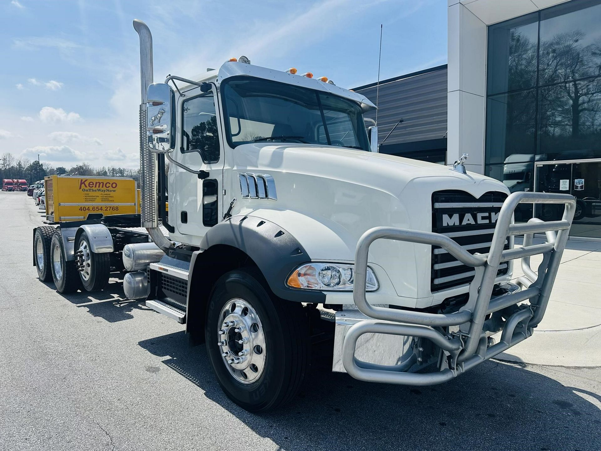 2020 Mack GRANITE 64BT