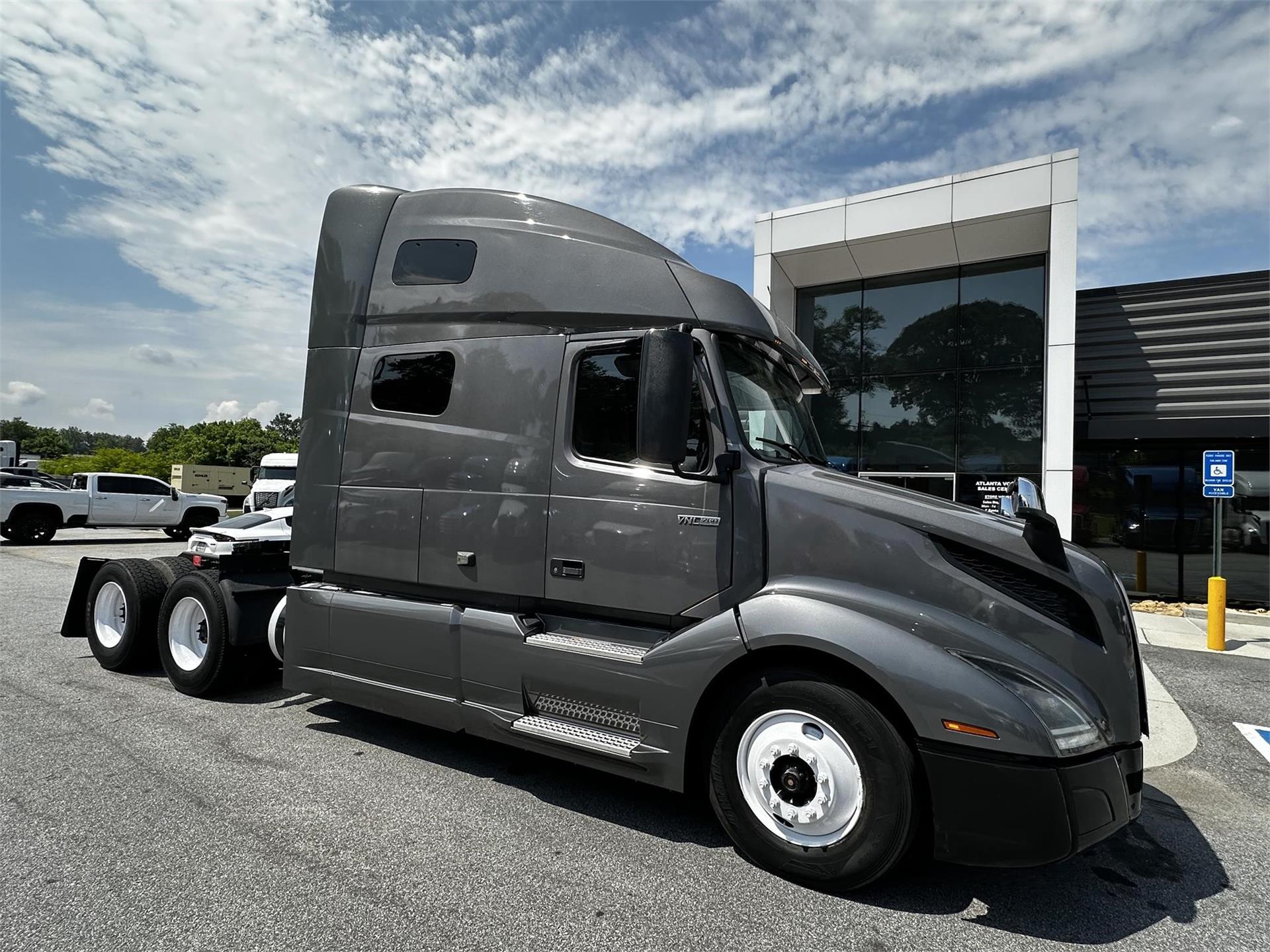 2019 Volvo VNL64T760