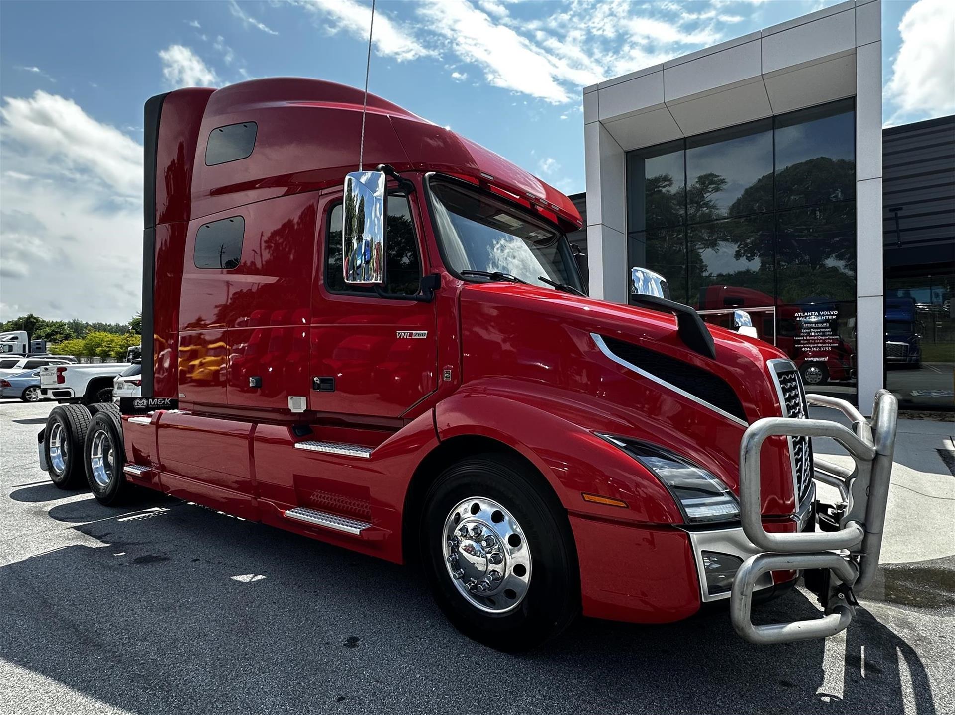 2022 Volvo VNL64T760