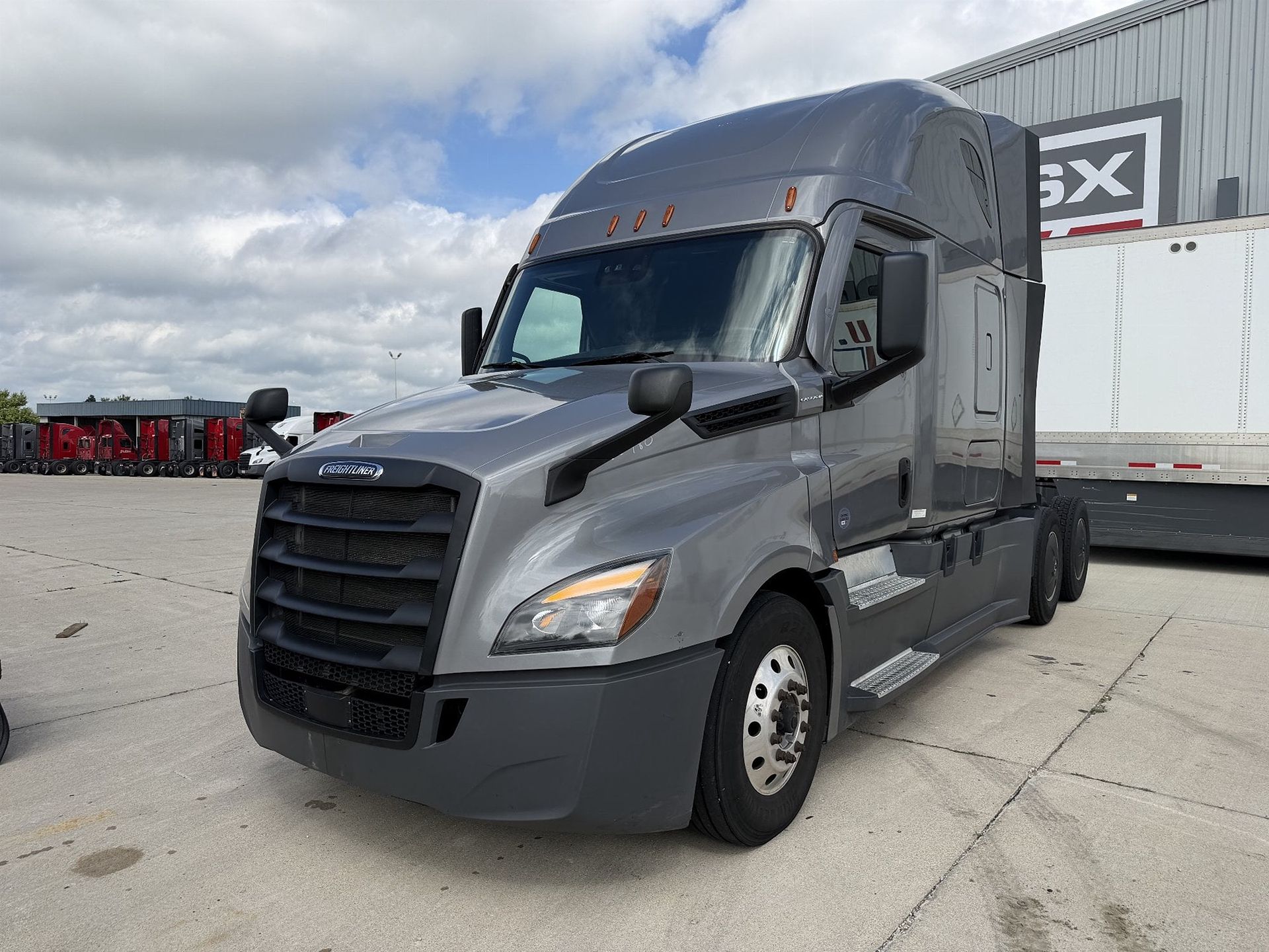 2022 Freightliner CASCADIA 126
