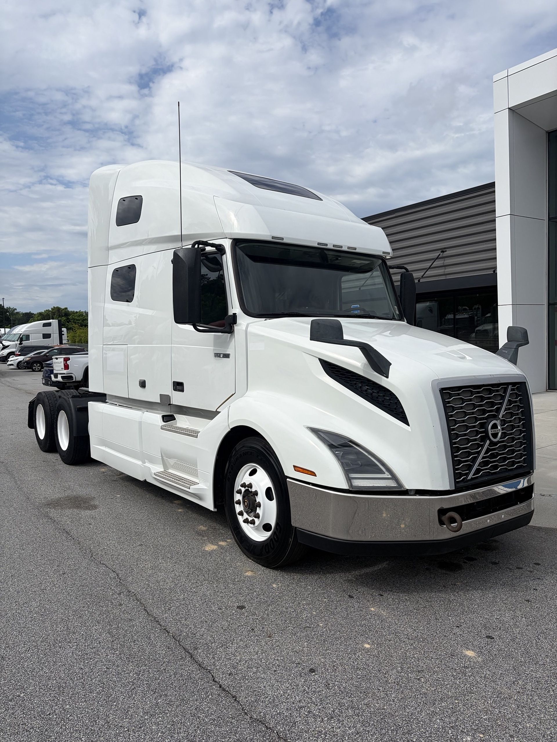 2020 Volvo VNL64T760