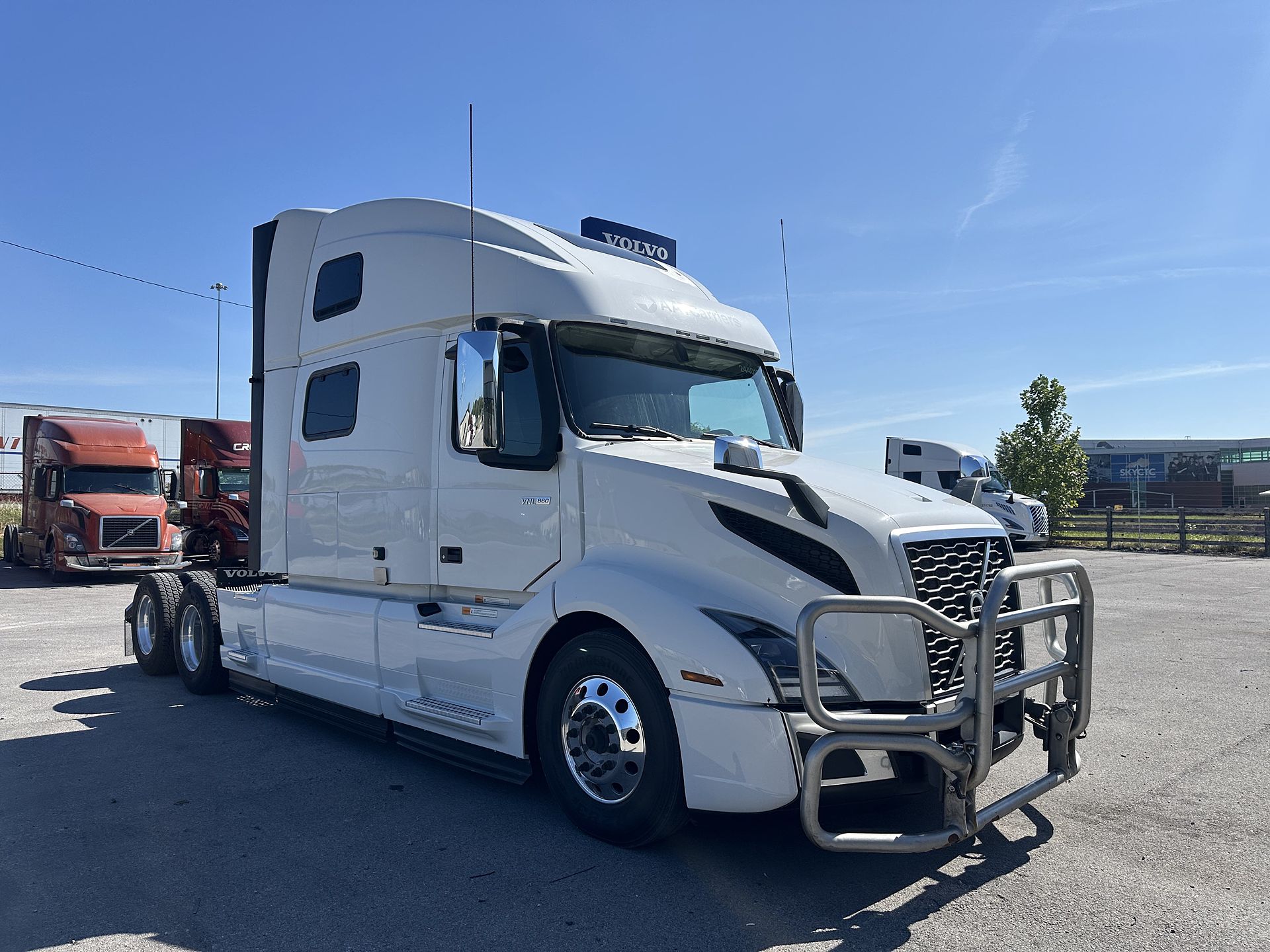 2024 Volvo VNL64T860