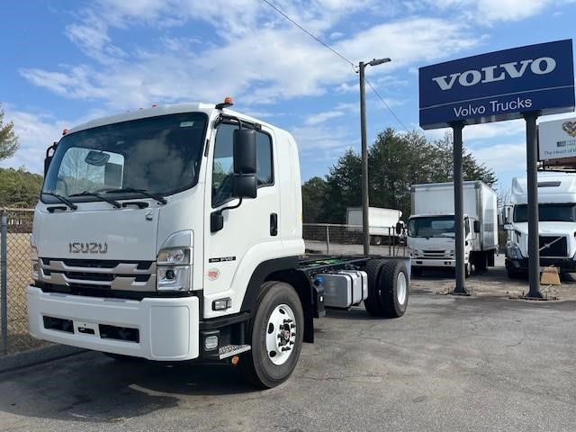 2025 Isuzu FVR