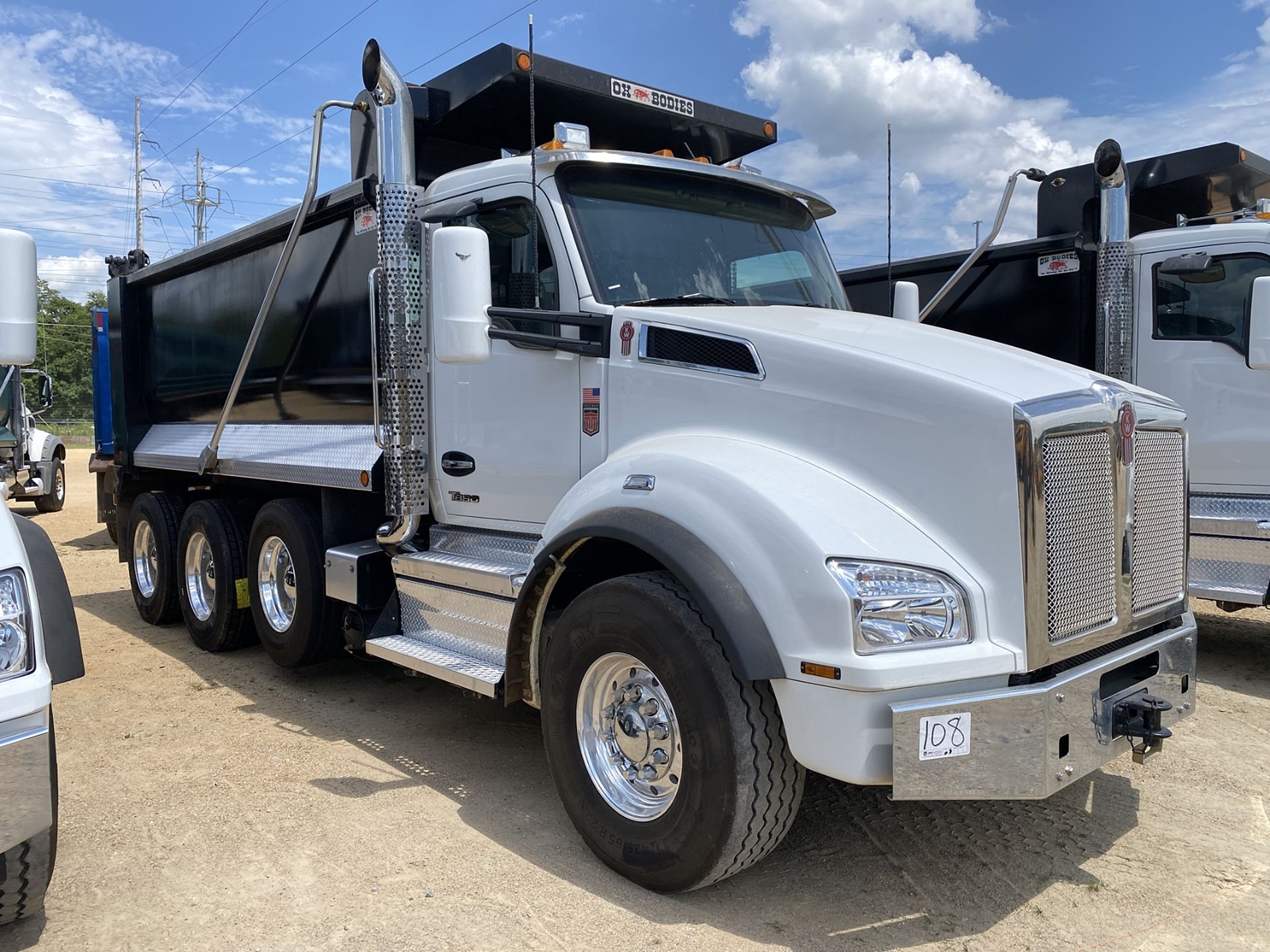 2025 Kenworth T880