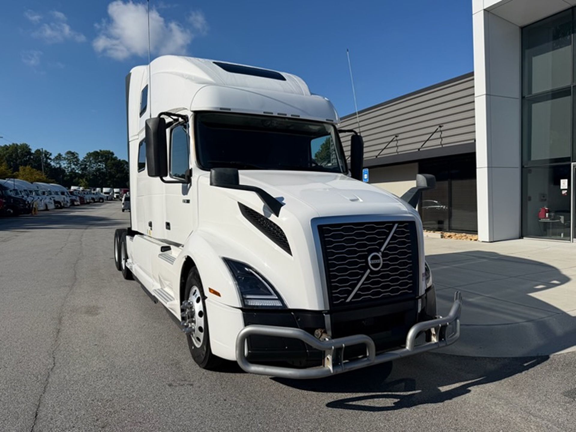 2023 Volvo VNL64T860