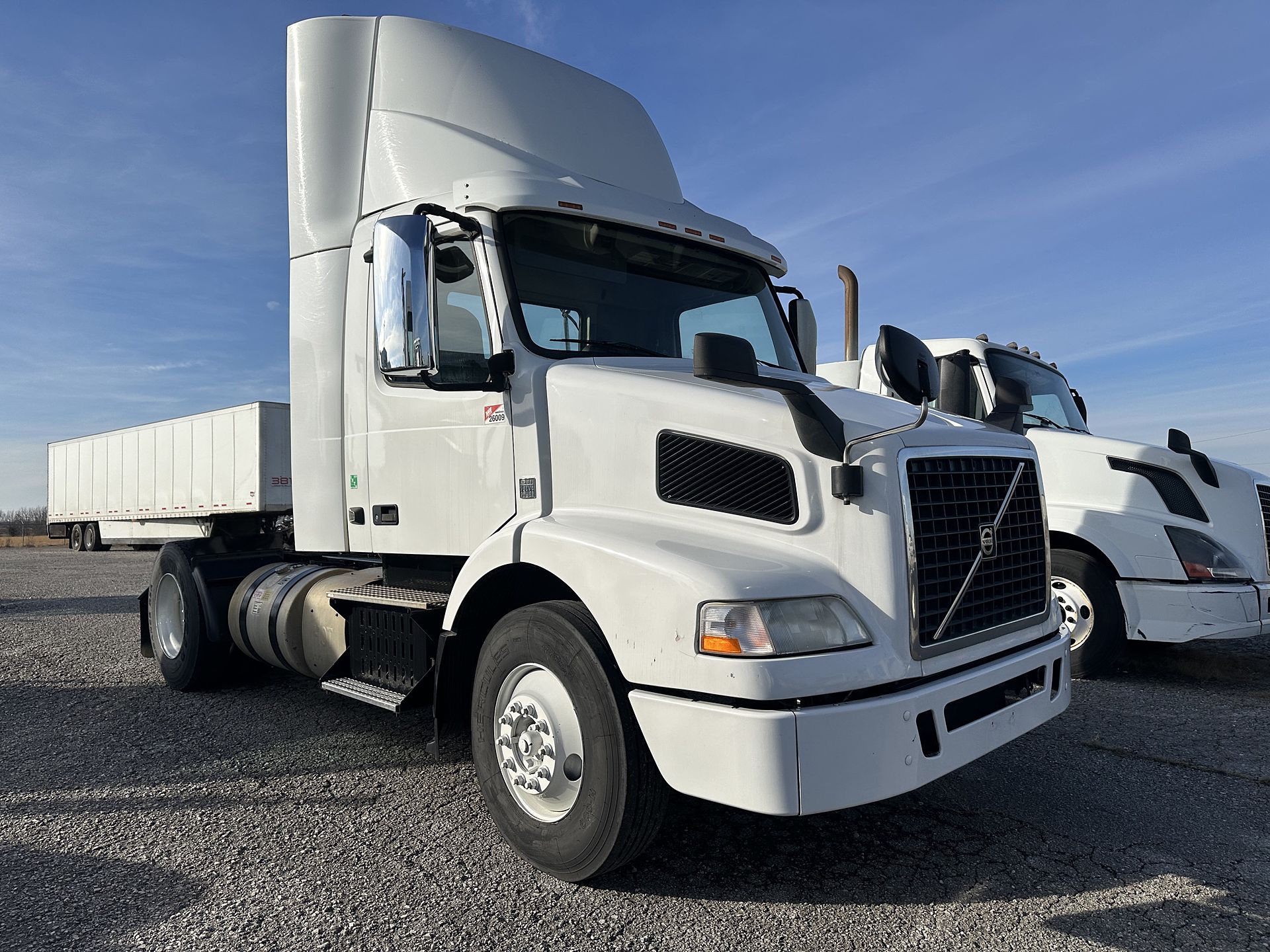2016 Volvo VNM200