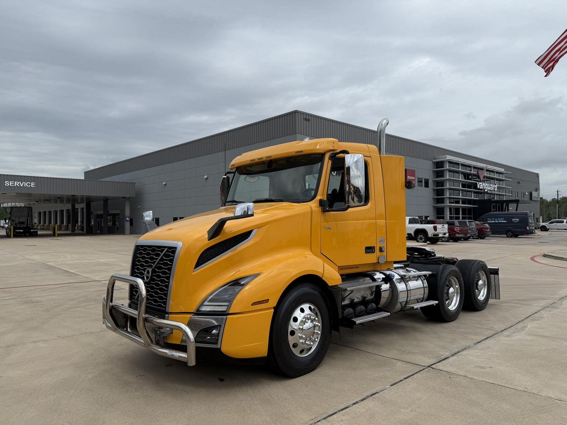 2021 Volvo VNL62T300