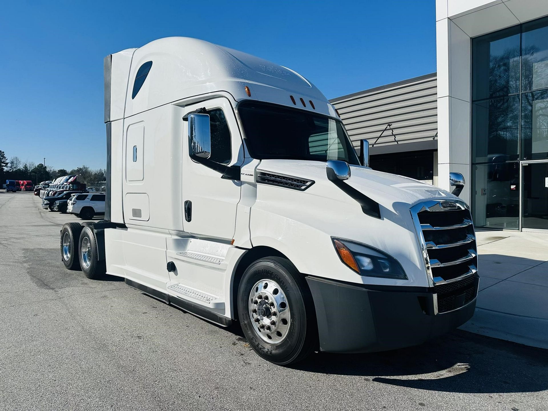 2020 Freightliner CASCADIA 126