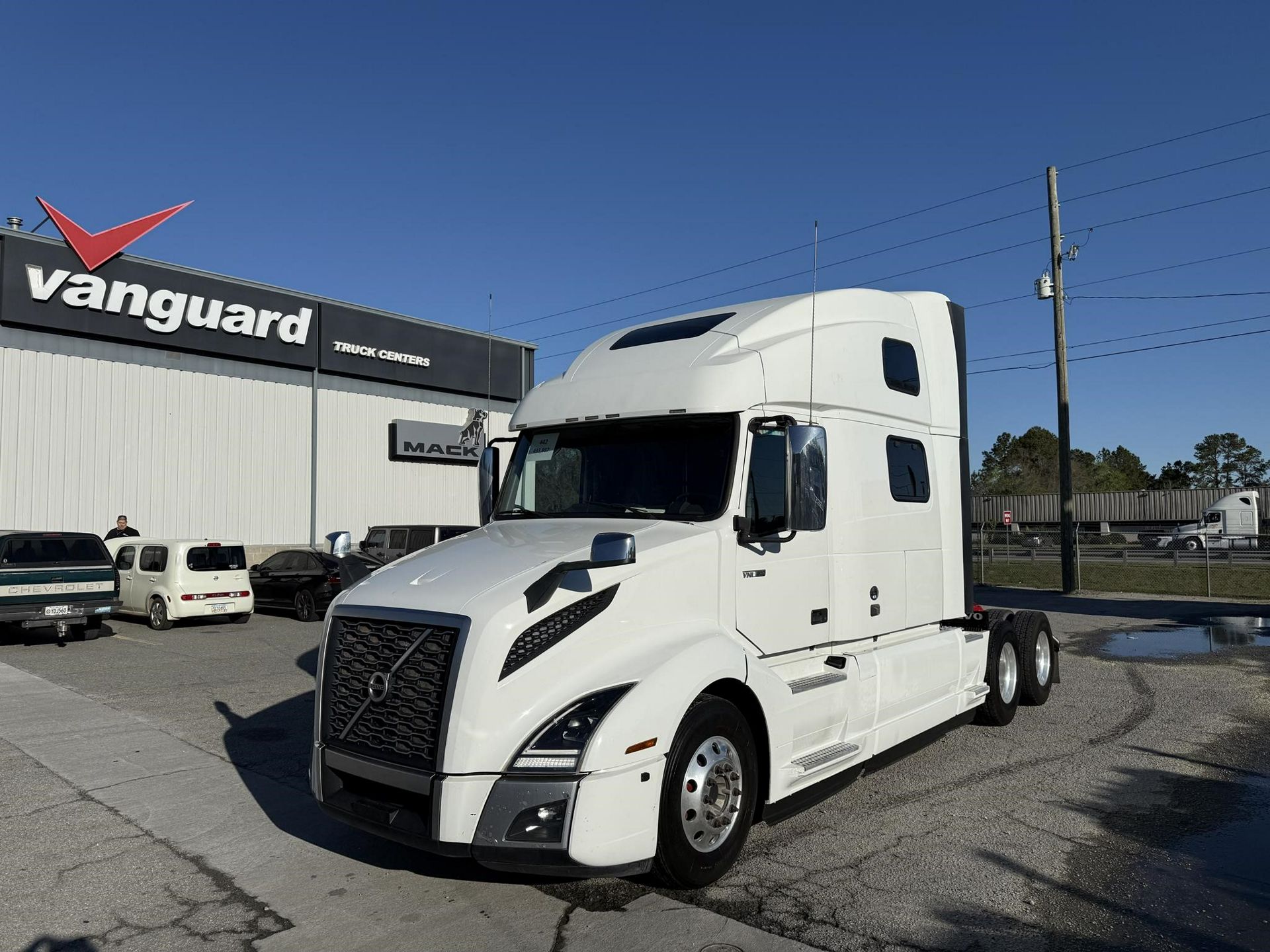 2021 Volvo VNL64T860