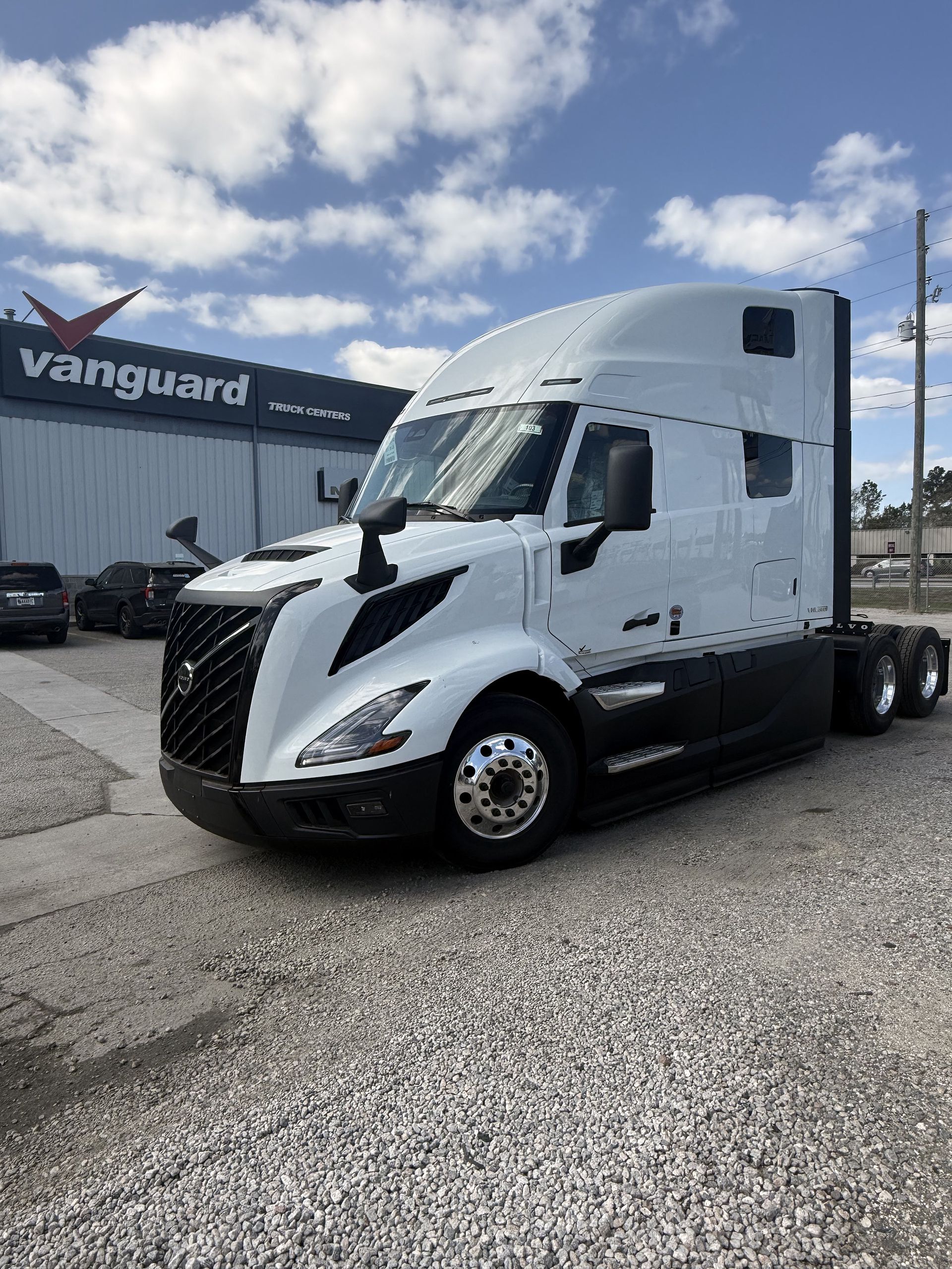 2027 Volvo VNL64T860