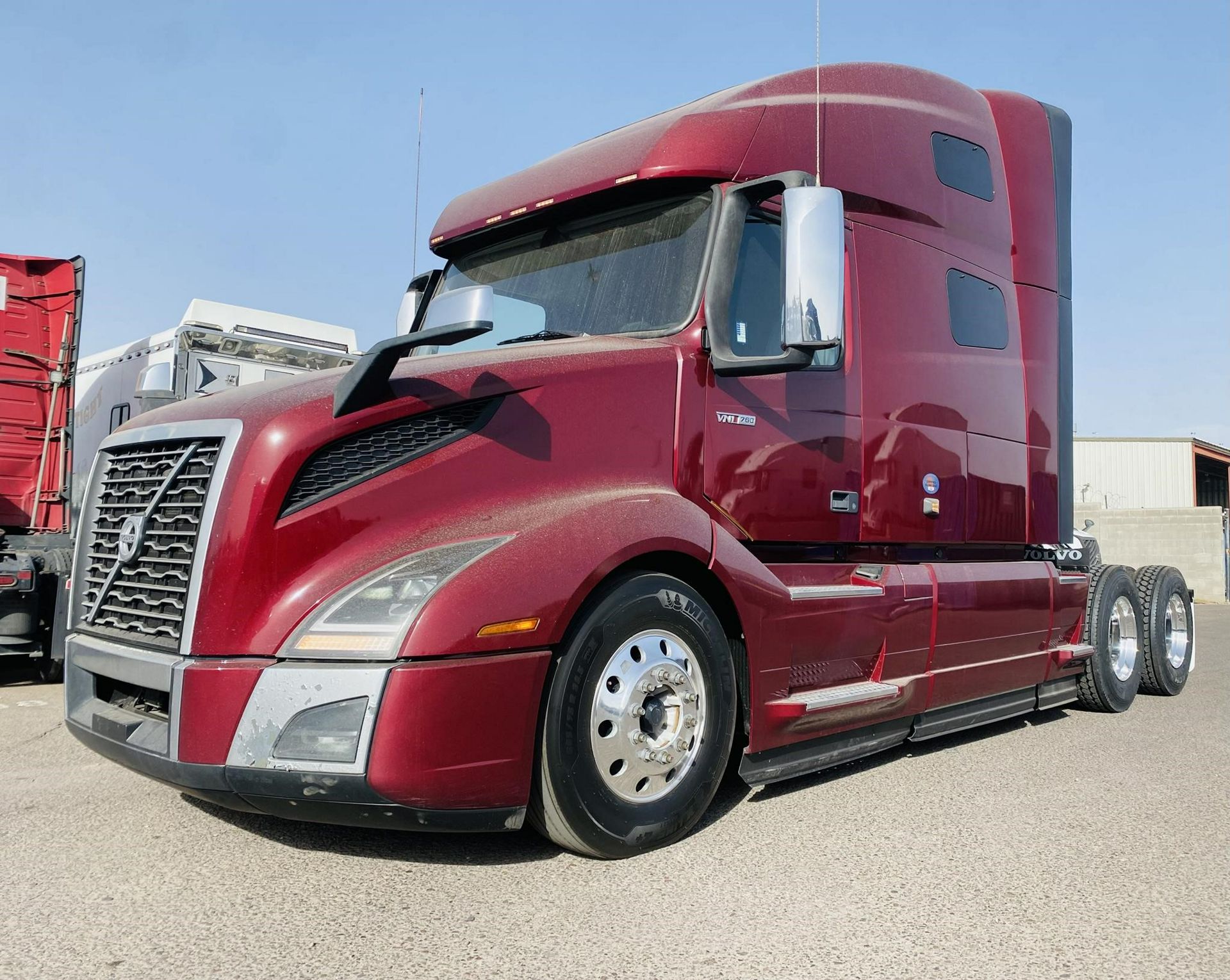 2021 Volvo VNL64T760
