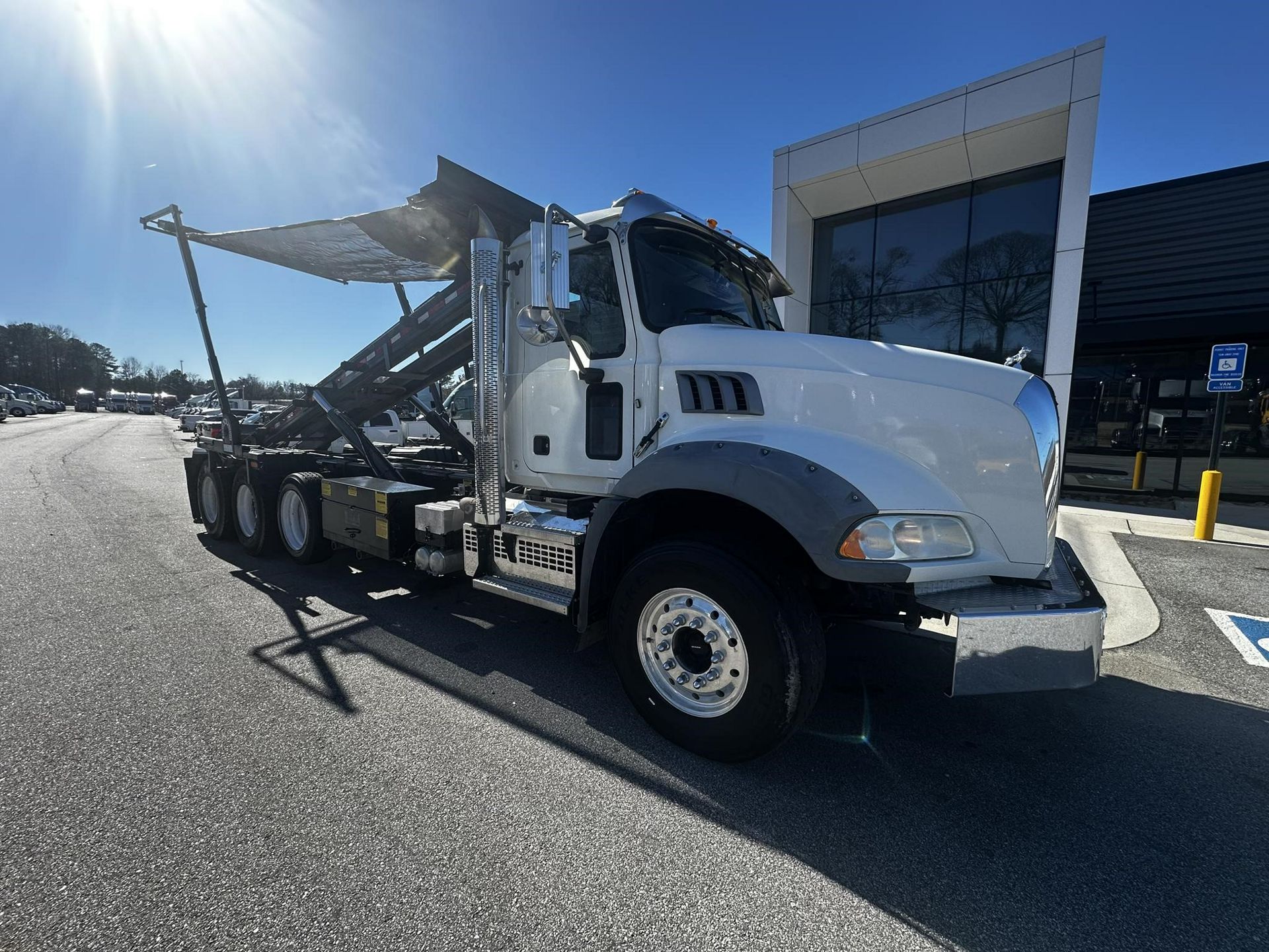 2018 Mack GRANITE GU813