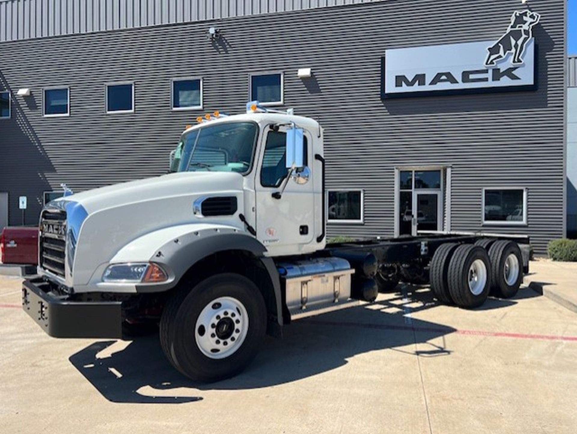 2026 Mack GRANITE 64B