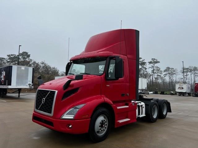 2020 Volvo VNR64T300