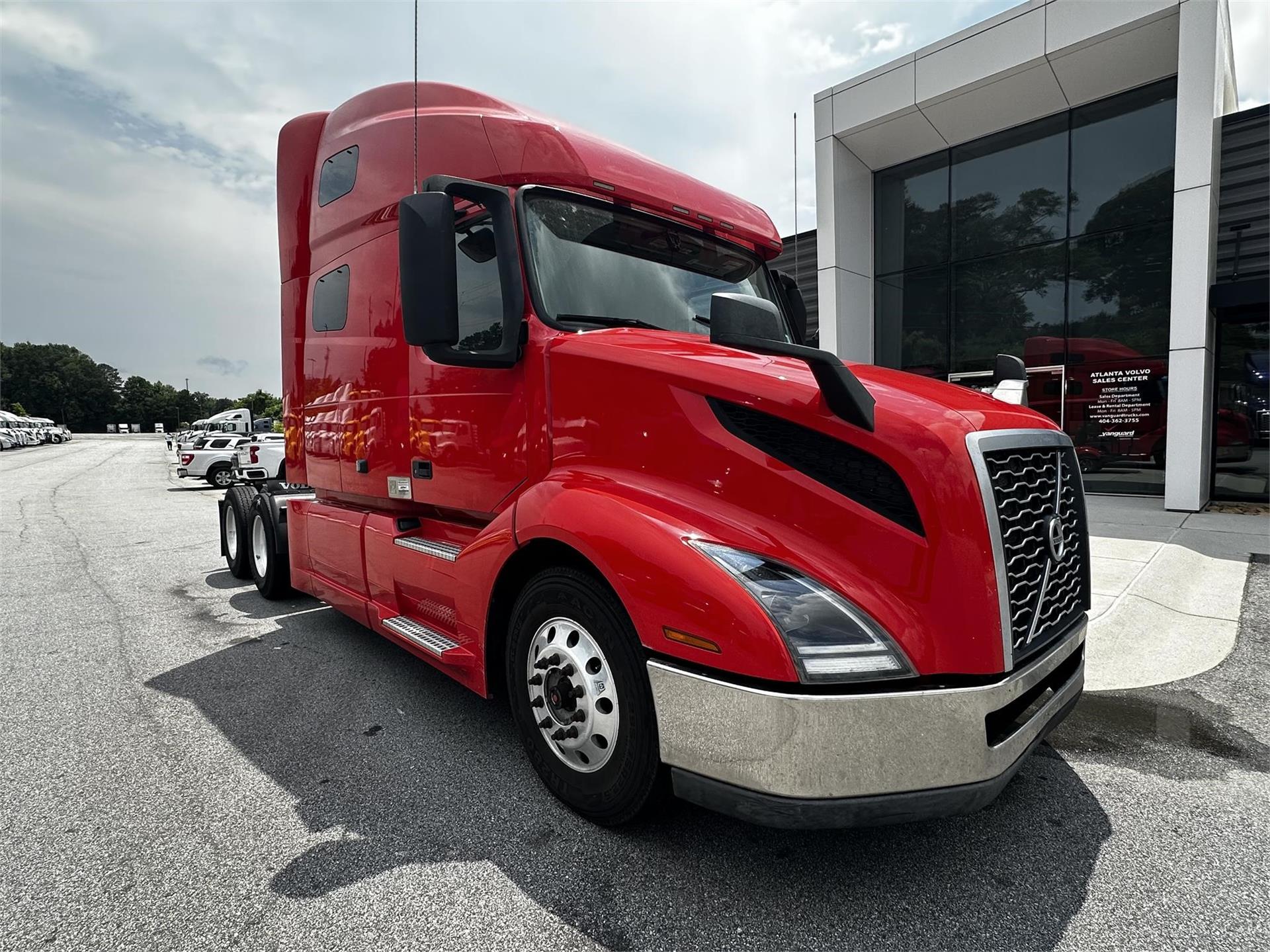 2020 Volvo VNL64T760