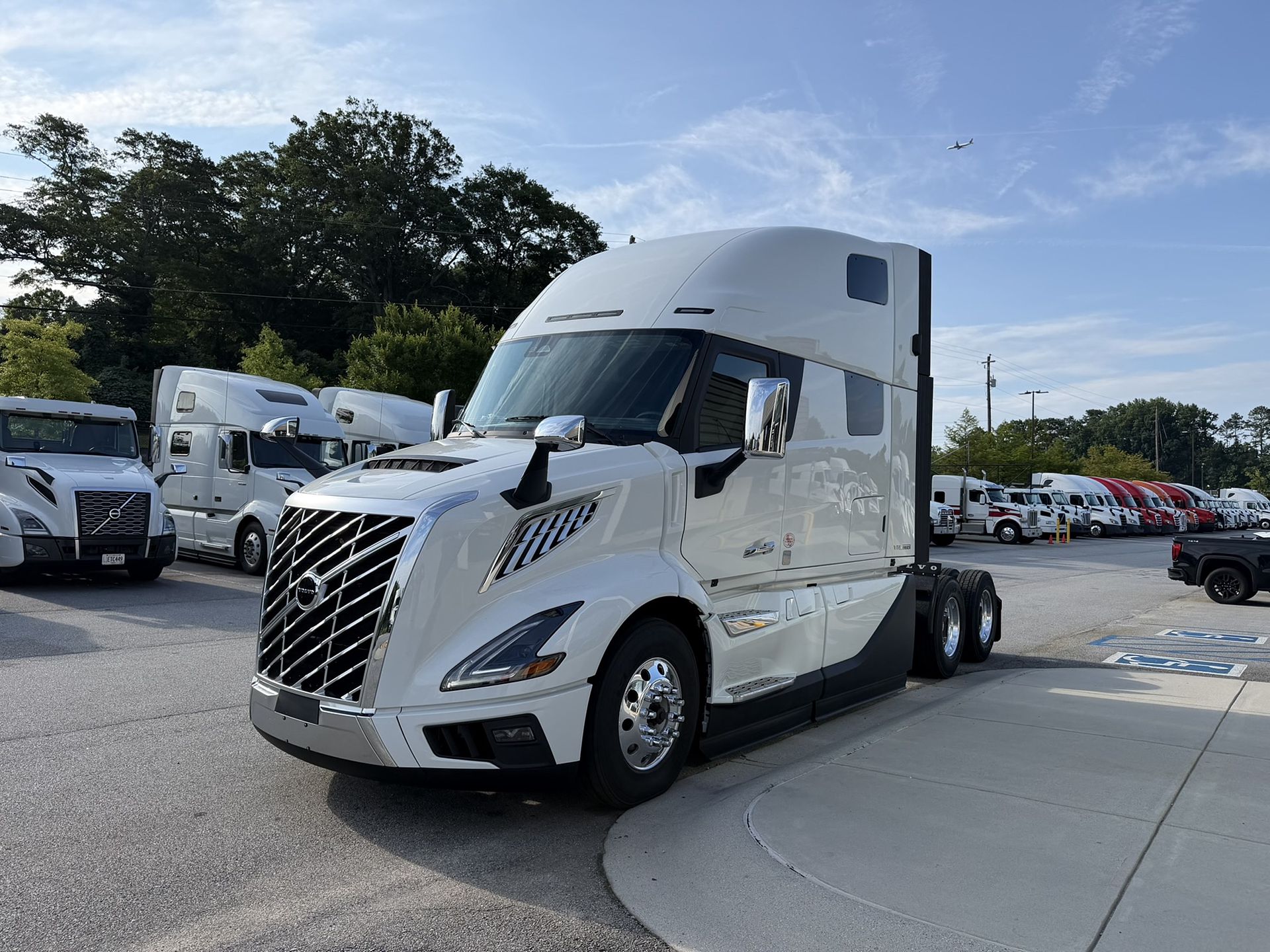 2027 Volvo VNL64T860