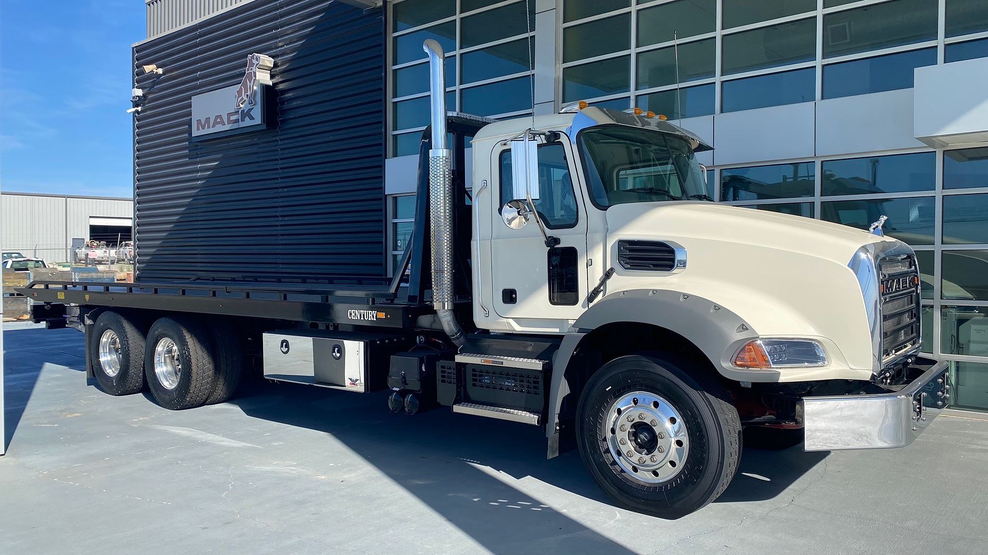 2026 Mack GRANITE 64BR